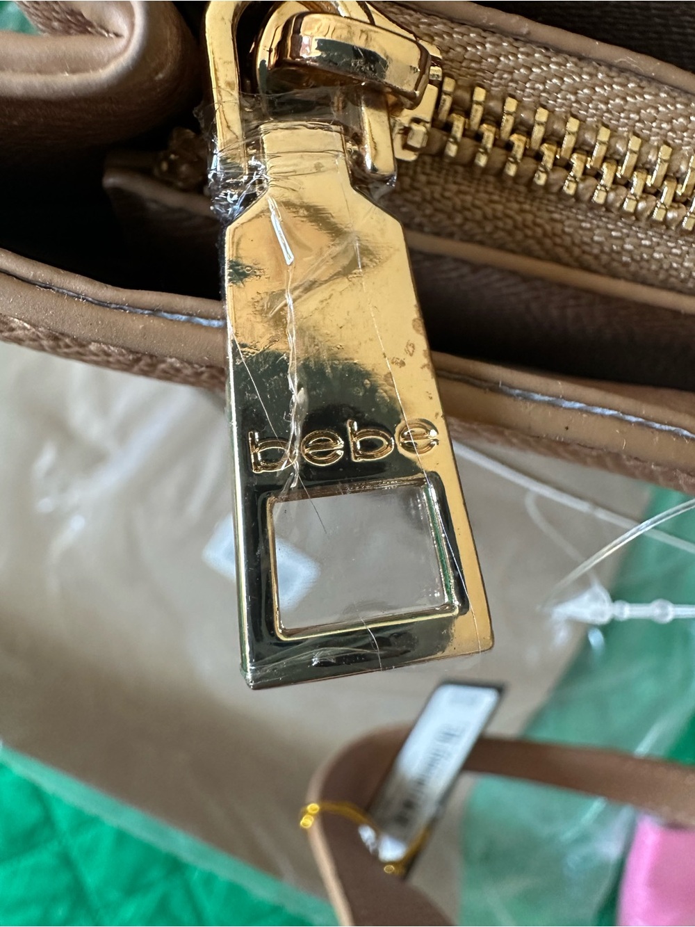 *ON HOLD* -bebe Tan Tote with Pink & Cream - NWT - Picture 5 of 7